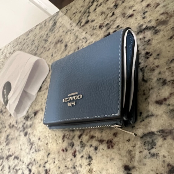 Cutest wallet - Picture 3 of 4